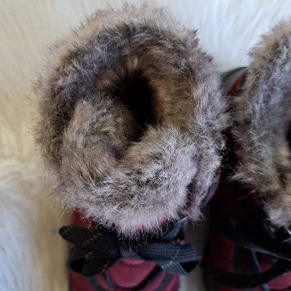 Beautiful Sorel snow boots - Picture 4 of 13